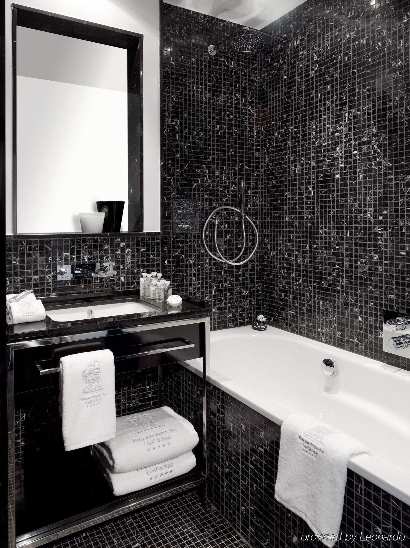 Boutique Hotel Villa Am Ruhrufer Golf & Spa Mülheim an der Ruhr Екстериор снимка